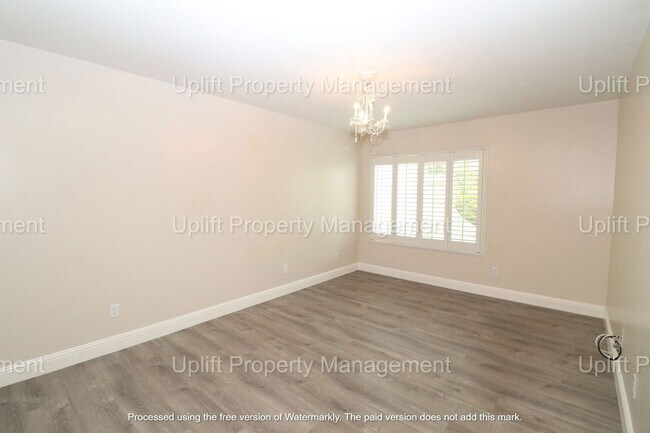 Building Photo - 9356 Twin Trails Dr