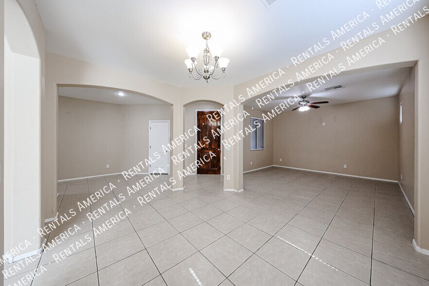 Building Photo - 6845 W Alta Vista Rd