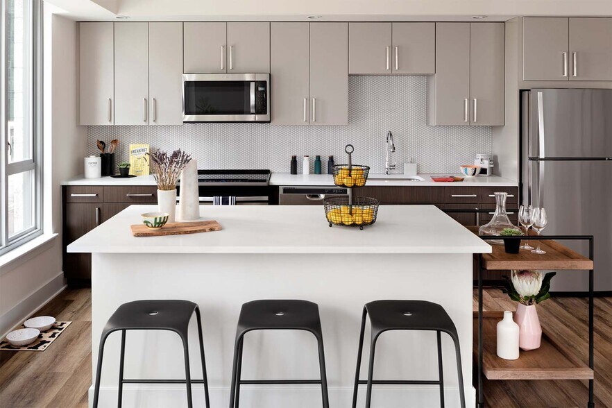 Primary Photo - Parc Riverside