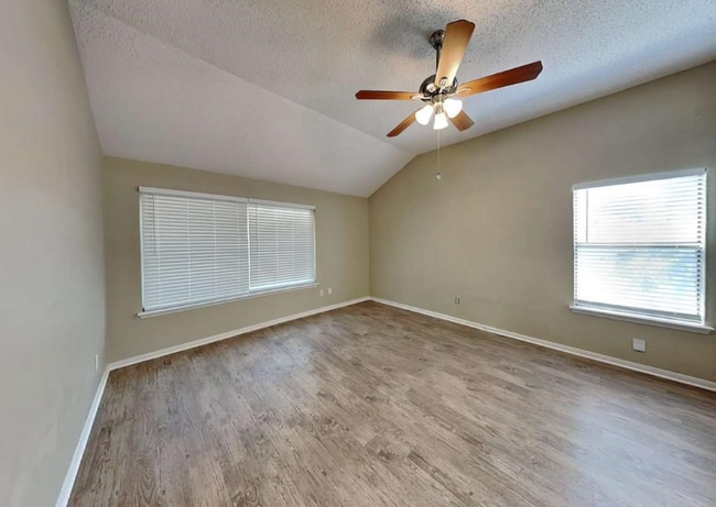 Building Photo - 8108 Devon Ct