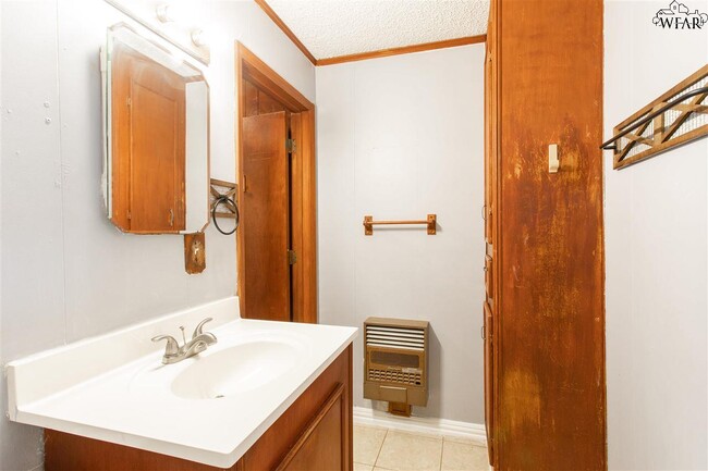 Building Photo - 2939 Moffett Ave
