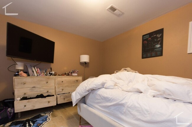 Building Photo - Sept 2026 - Renovated, Garden Level,  BU West / Allston 3 Bed/2 Bath on St. Lukes Road