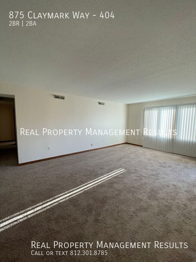 Building Photo - 875 Claymark Way