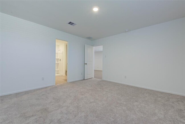 Building Photo - 640 Magnolia Creek Dr