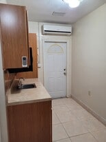 Building Photo - 1330 SW 102nd Ct