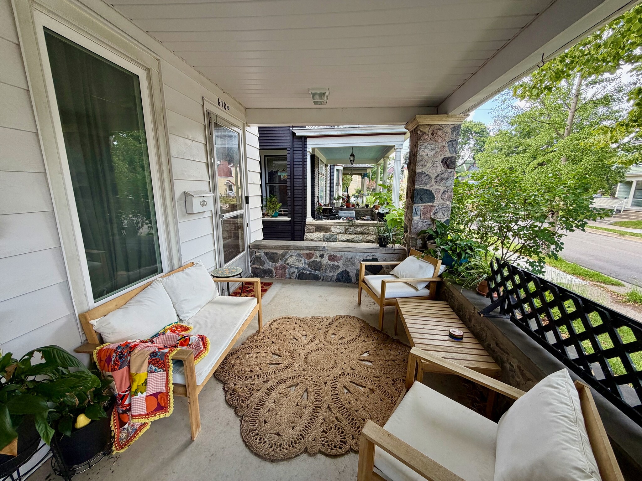 Porch - 610 Parkwood St NE