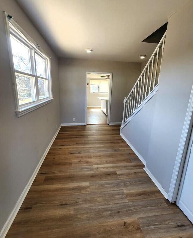 Building Photo - Big Spacious Beautiful Single Family 4 bedroom House for Rent !!!