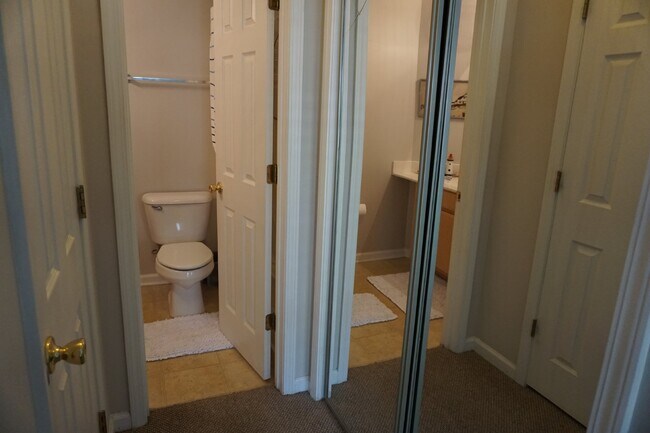 Building Photo - 227 Hibiscus Way