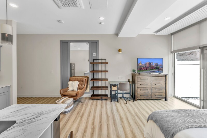 Building Photo - 888 Delaware Ave