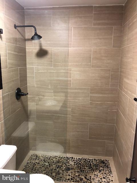 Building Photo - 15 Robin Ridge Ct