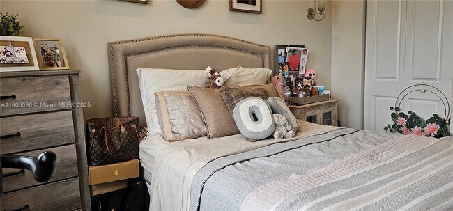 Building Photo - 3020 NW 125th Ave