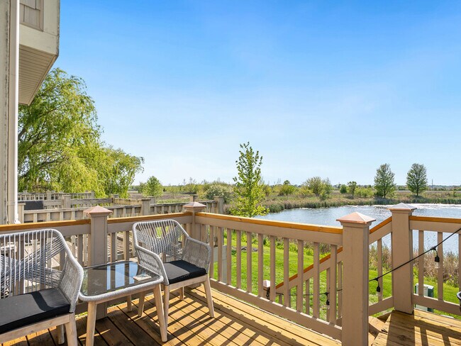 Building Photo - 15749 W Crobally Way