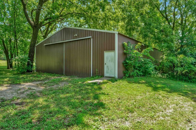 Building Photo - 40 Deep Creek Rd