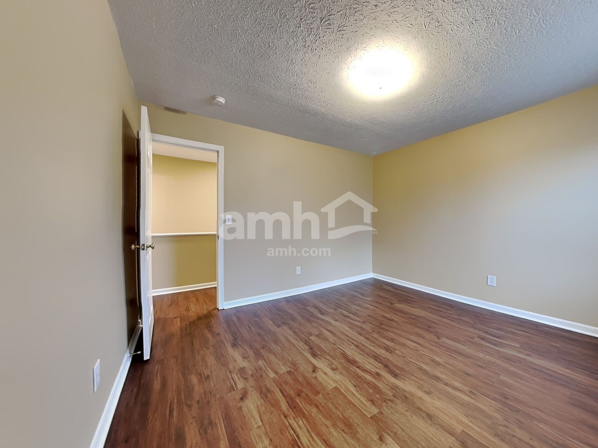 Building Photo - 7628 Falls Creek Way