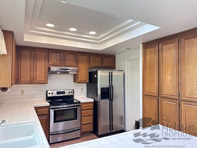 Building Photo - Charming 3 bedroom on Golf Course