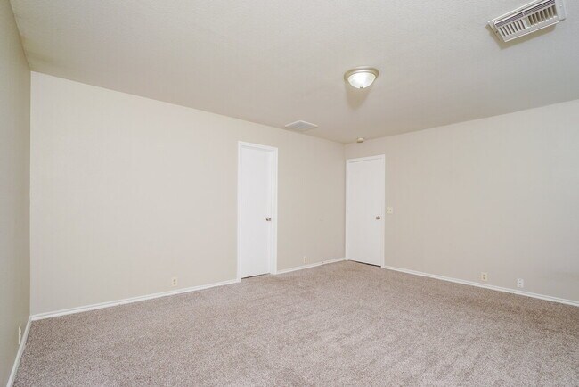 Building Photo - 4934 Orchid Star