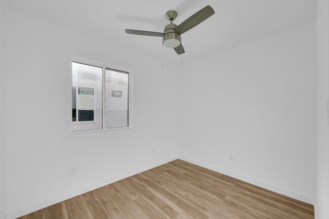 Building Photo - 2515 Gamez Dr