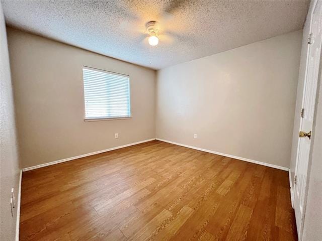 Building Photo - 2217 Lookout Ln