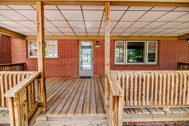 Building Photo - 3226 Hawkins Ave