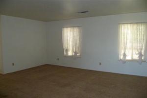 Building Photo - Lake California Home