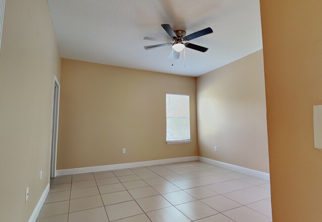 Building Photo - 5017 SW 165th Street Rd