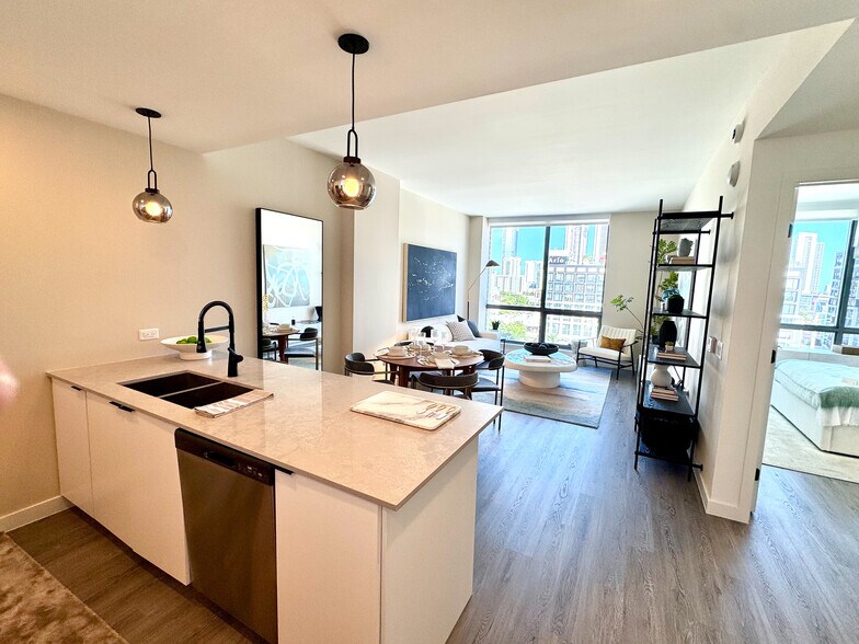 Building Photo - 370 NW 20th St