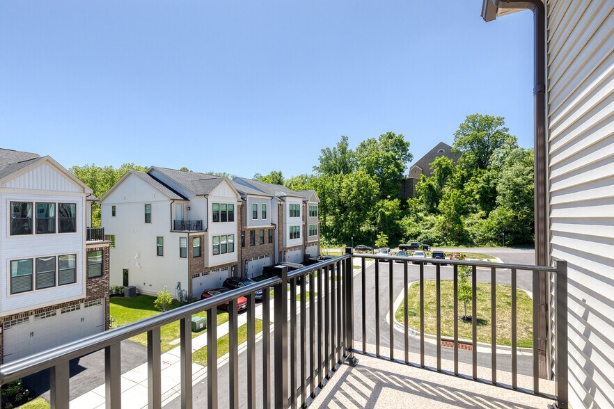 Building Photo - 200 Hickory Hollow Ct