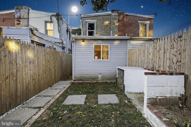 Building Photo - 903 Kirkwood St