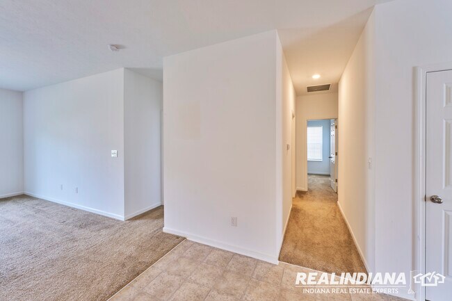 Building Photo - 5151 Bramwell Ln