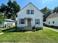 Building Photo - 906 2nd St