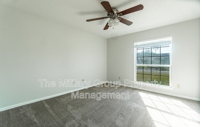 Building Photo - 341 Dijon Dr S