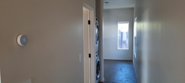 Building Photo - 1716 N 20th St