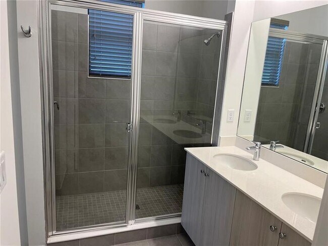 Building Photo - 5542 Agostino Way