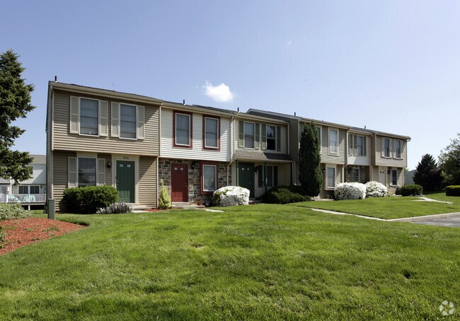 Building Photo - Eland Downe Townhomes