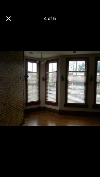 Building Photo - 140 E Main St