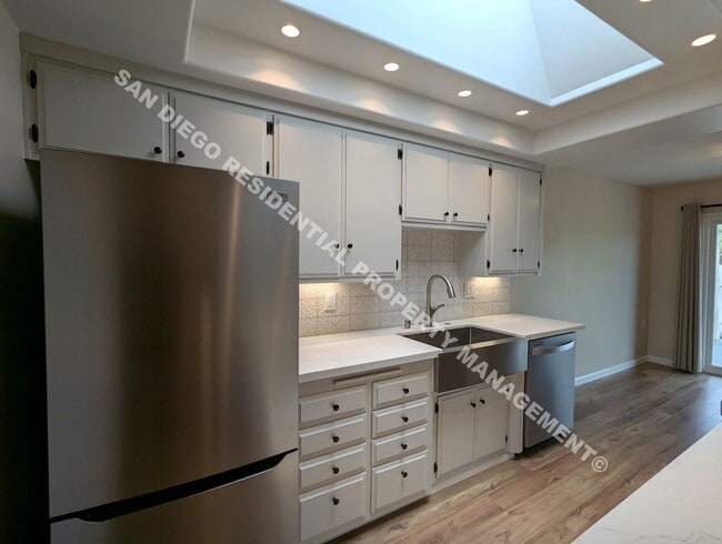 Building Photo - 12435 Rios Rd