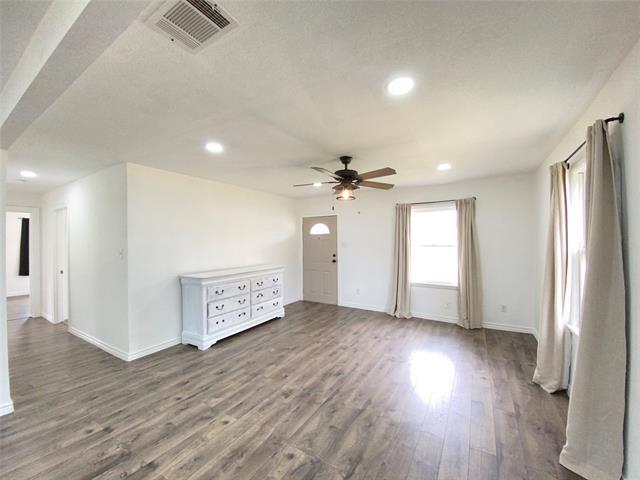 Building Photo - 145 Gordon Dr