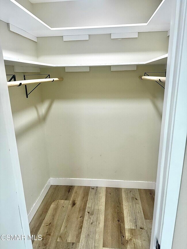 Building Photo - 2535 N Phyllis St