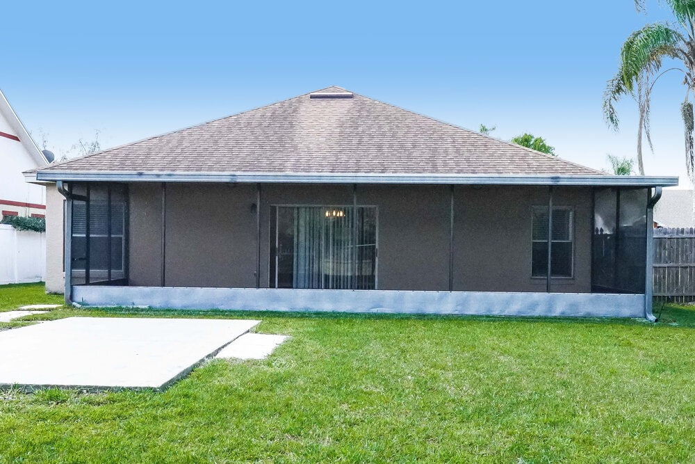 Building Photo - 1917 Excalibur Dr