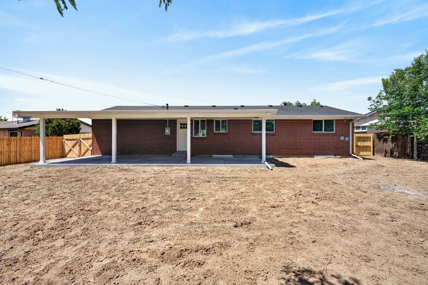 Building Photo - 8596 Sheridan Ct