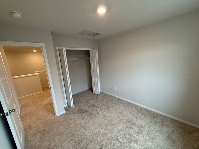 Building Photo - 4816 Apollo Ave