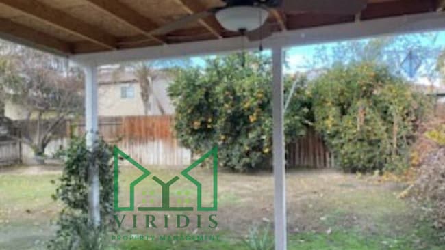 Building Photo - 5520 Rockview Dr
