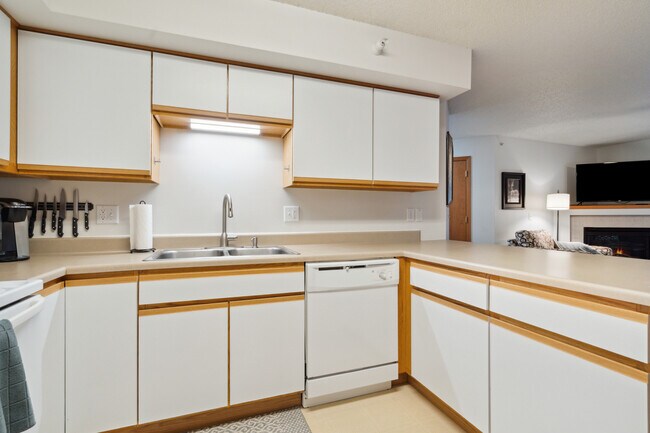 Building Photo - 40 Zeller Crossing