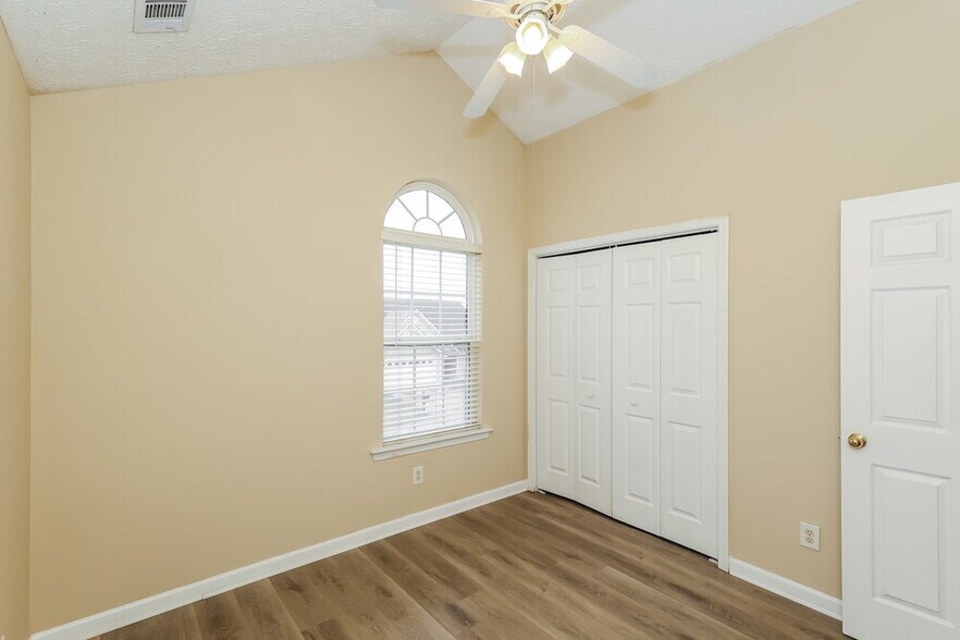 Building Photo - 252 Prescott Ct