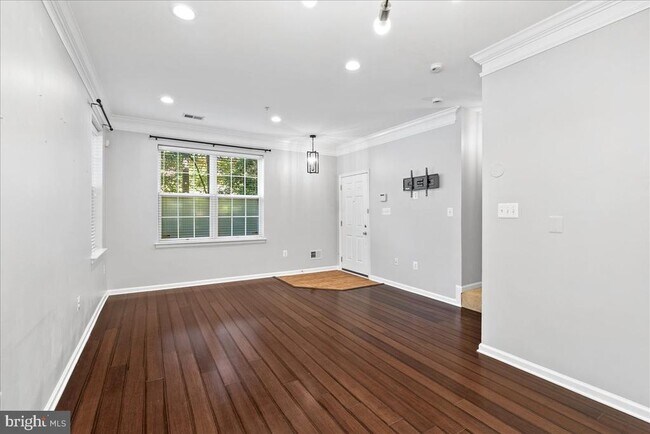 Building Photo - 12432 Liberty Bridge Rd