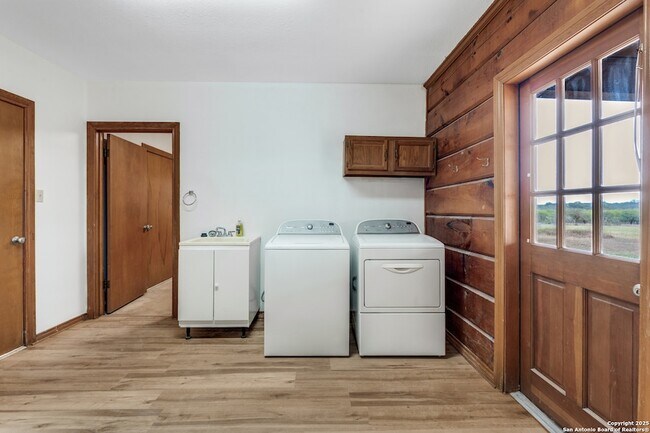 Building Photo - 3140 Green Valley Rd