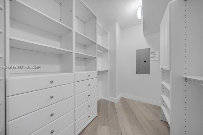 Building Photo - 3200 N Ocean Blvd