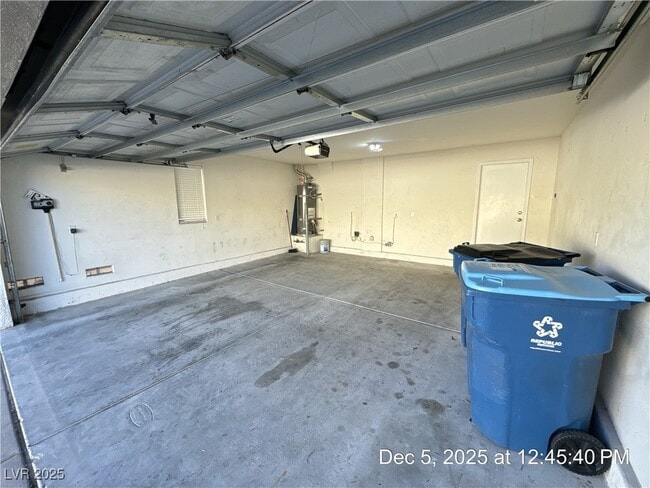 Building Photo - 75 Aldarra Canyon Ave