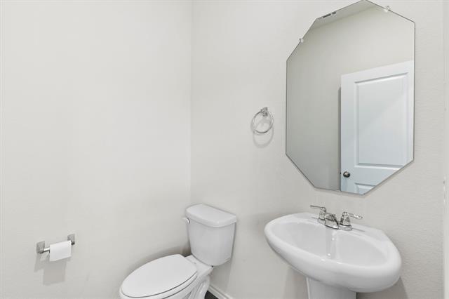 Building Photo - 809 Trough St