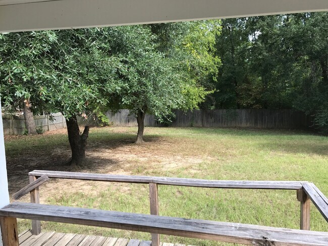 Building Photo - 3/2/1 Gilmer Fenced Yard